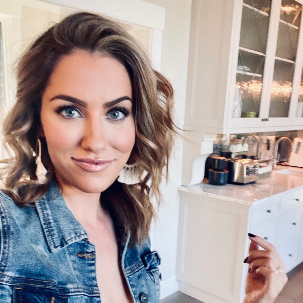 Meet your Posher, Anna